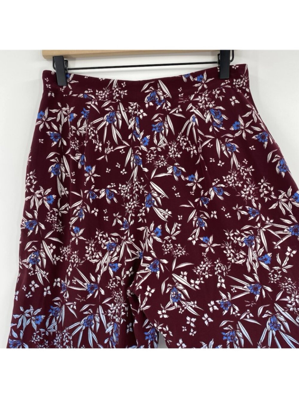 INTERMIX Women’s Size M Bilson Print 100% Silk Pants Wide Leg Floral High Waist - Picture 8 of 13